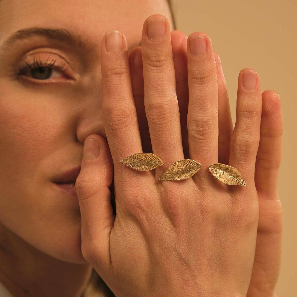 Anello Giulia Barela Leaves in Bronzo bagnato Oro 24 carati
