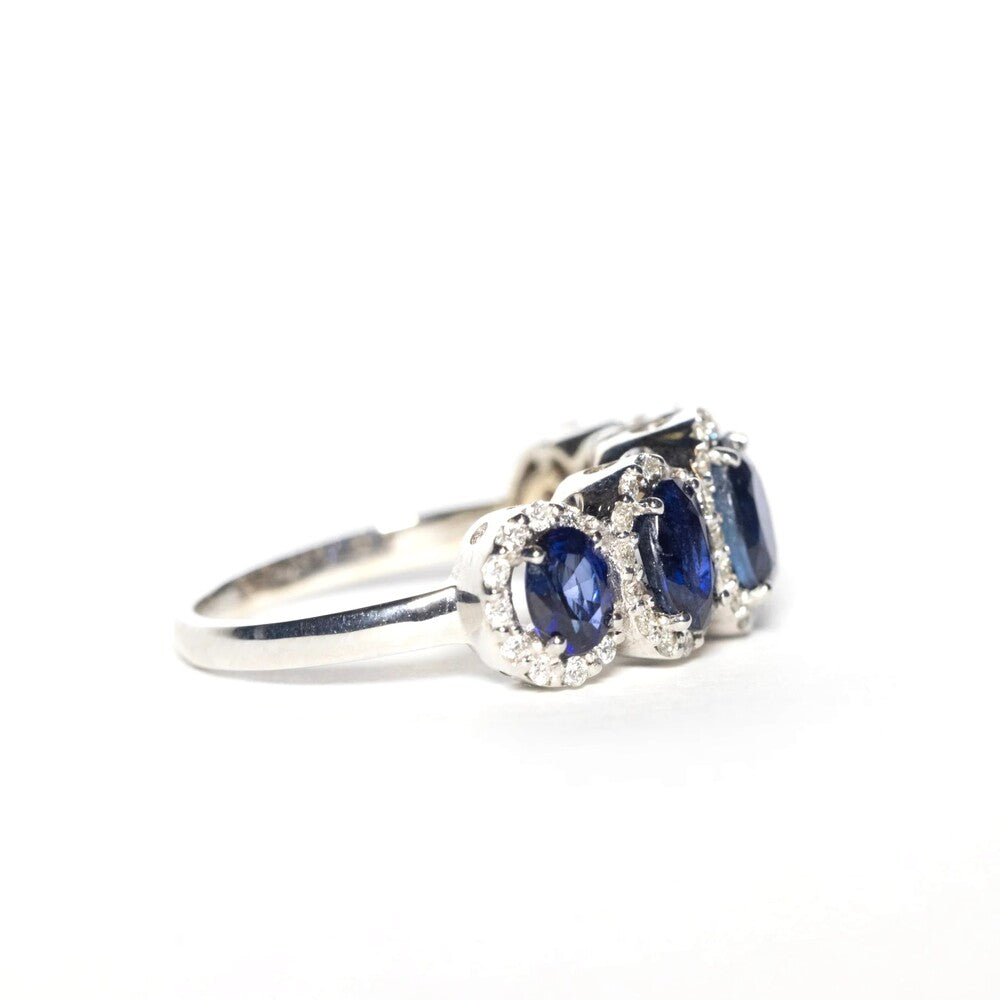 Anello Veretta Davite&Delucchi in Oro Bianco con Zaffiri e Diamanti