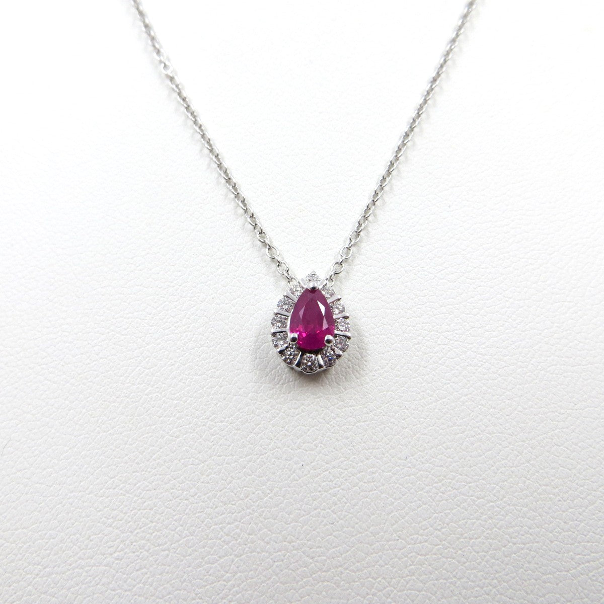Collana con pendente DAVITE&DELUCCHI Oro, Diamanti e Rubino