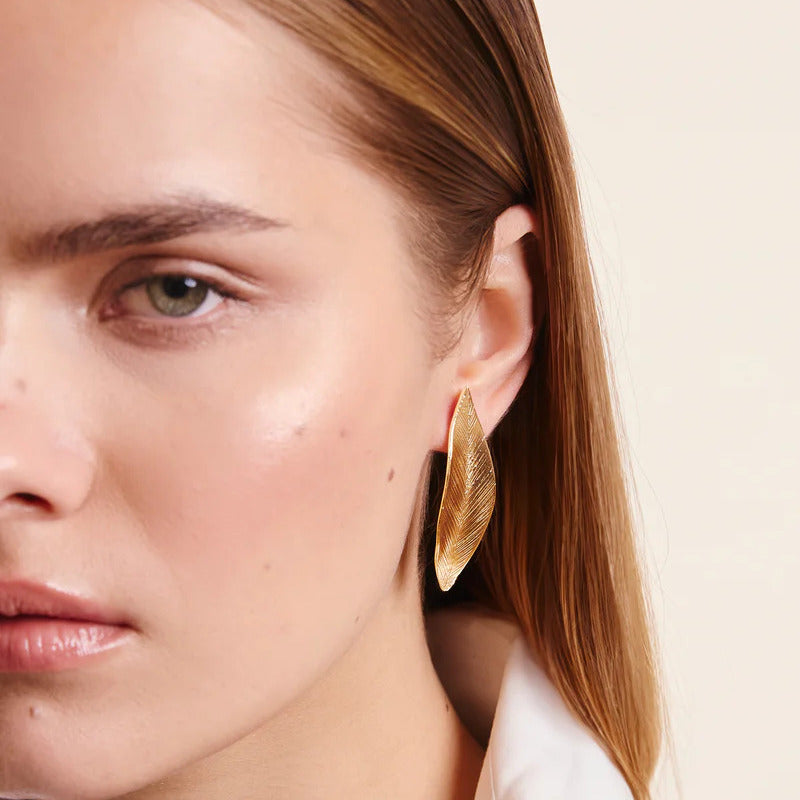 Orecchini Giulia Barela Leaves Extra Small Bronzo bagnato Oro 24 carati