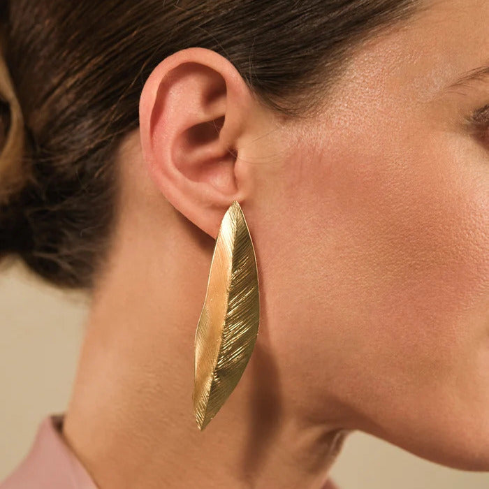 Orecchini Giulia Barela Leaves Medium in Bronzo bagnato Oro 24 carati