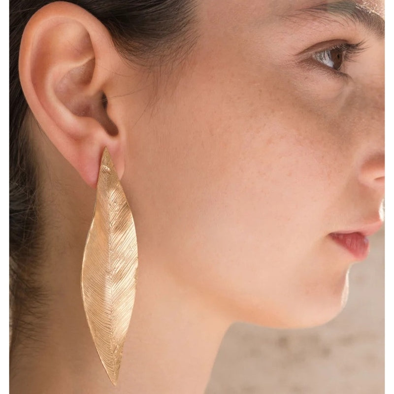 Orecchini Giulia Barela Leaves Large in Bronzo bagnato Oro 24 carati