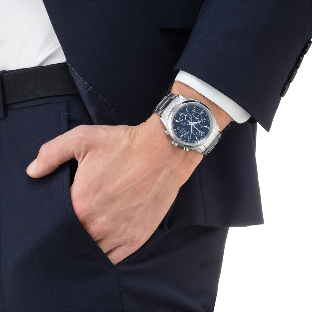 Orologio Citizen Eco Drive in Super Titanio Crono
