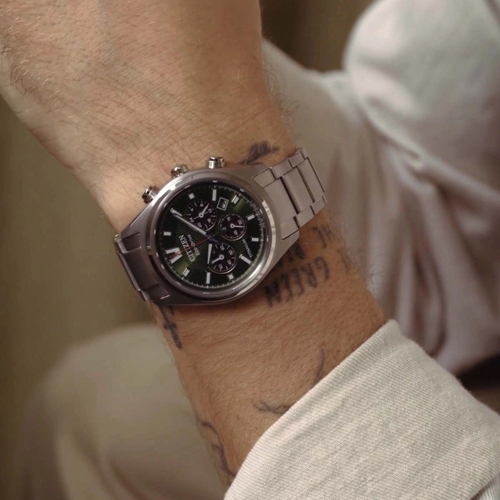 Orologio Cronografo Citizen Super Titanio 4750 Silver Green